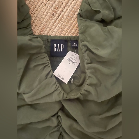 Gap Rouched Top -NWT - Picture 7 of 8